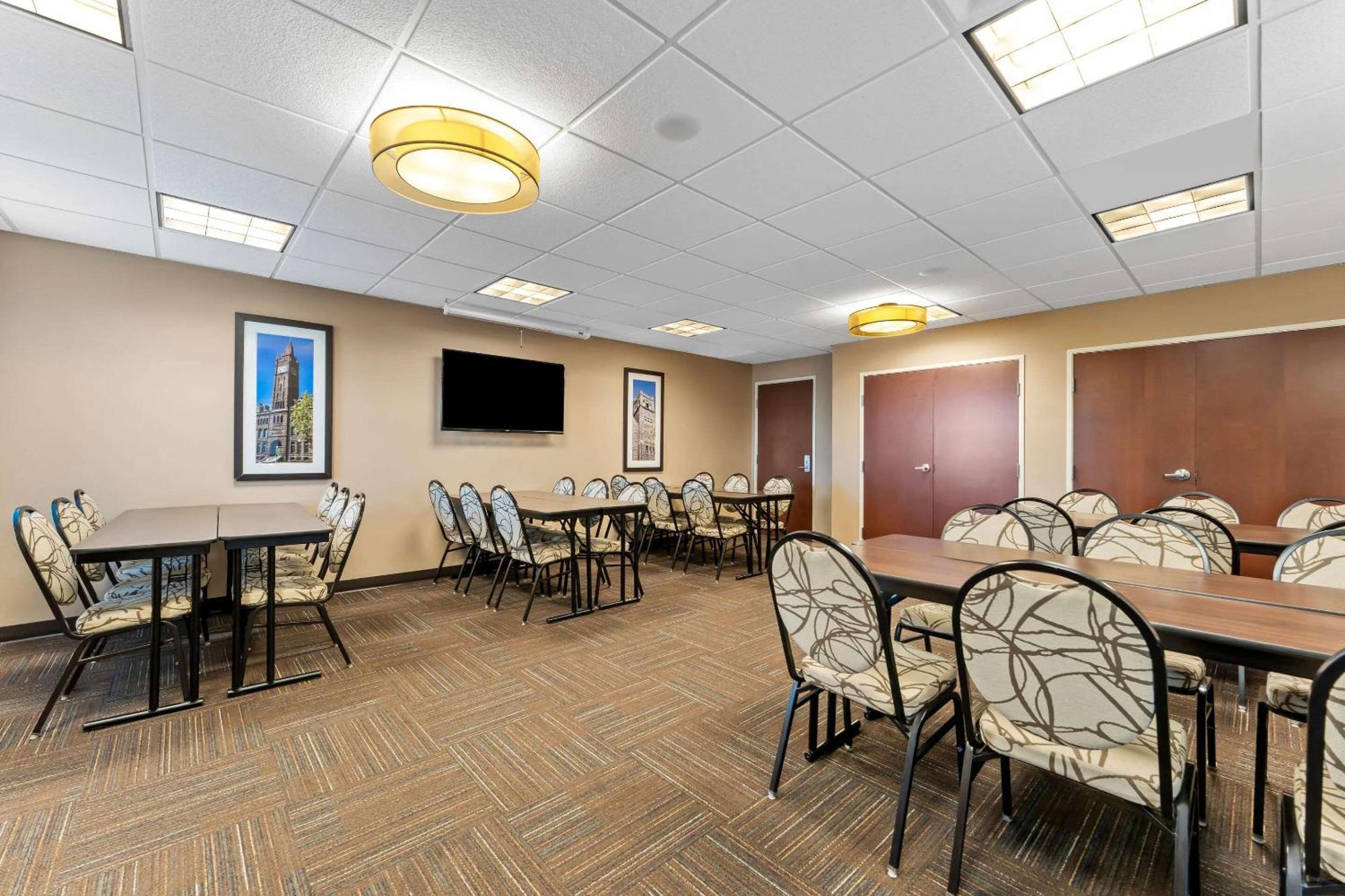 Comfort Inn & Suites Avera Southwest Sioux Falls Exterior foto
